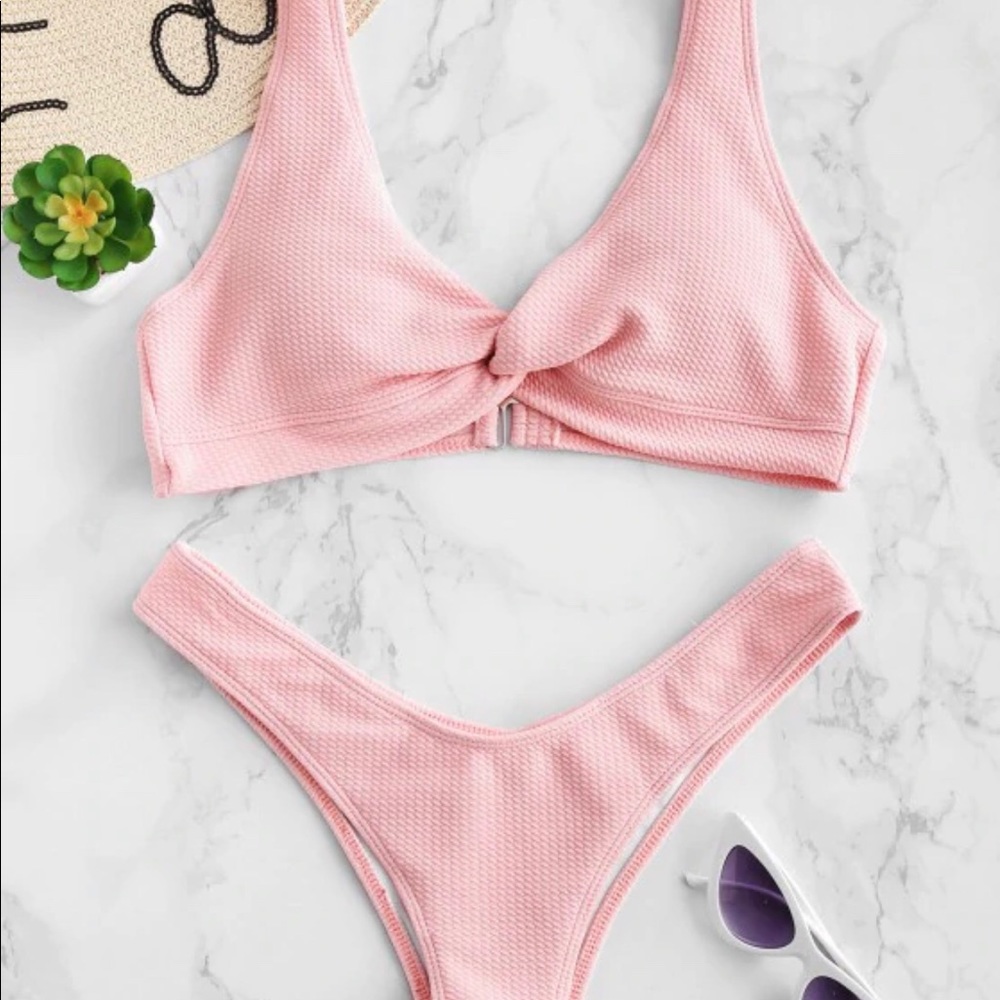 ZAFUL Low Rise Texture Twist Bikini Set (UNWORN)